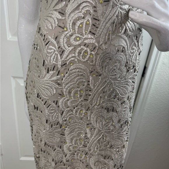Kay Unger Elegant Lace Sequio Evening Gown Size 6. #185 - Picture 7 of 11